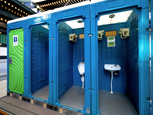 Best Portable bathroom rental  in Liolnton, NC